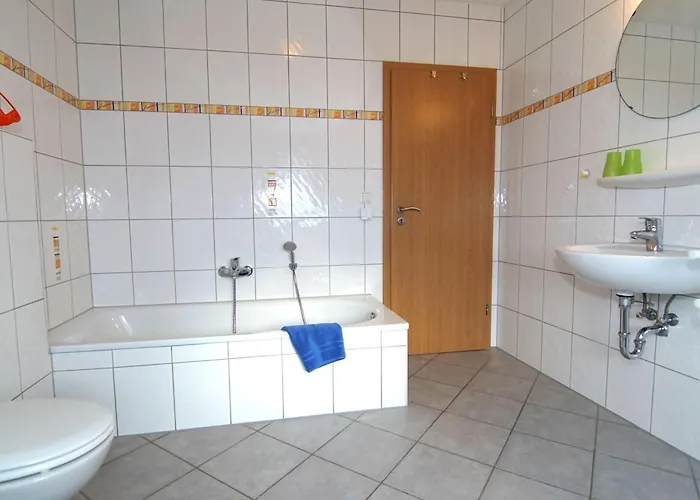 Semesterbostad Haus Anne *